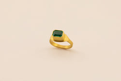 Emerald Ur Ring