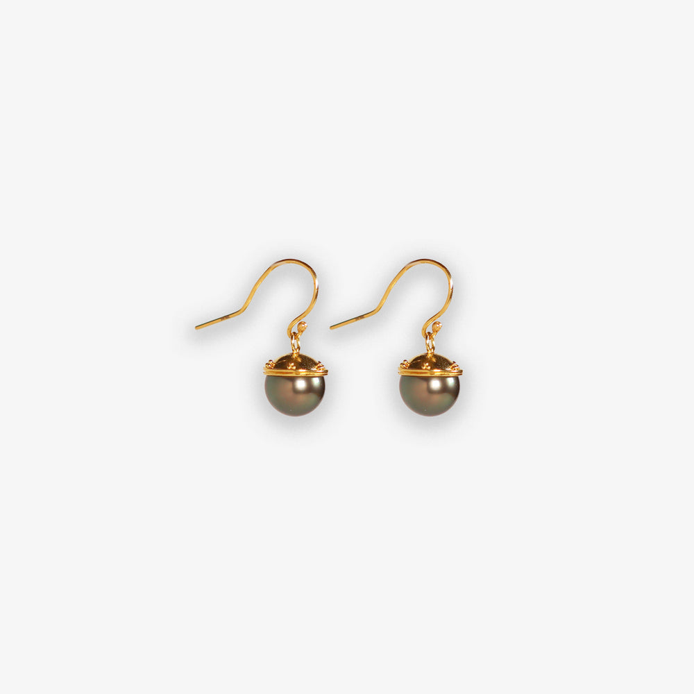 Granulated Johannes Earring in Tahitian Pearl