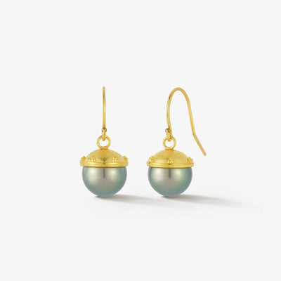 Granulated Johannes Earring in Tahitian Pearl