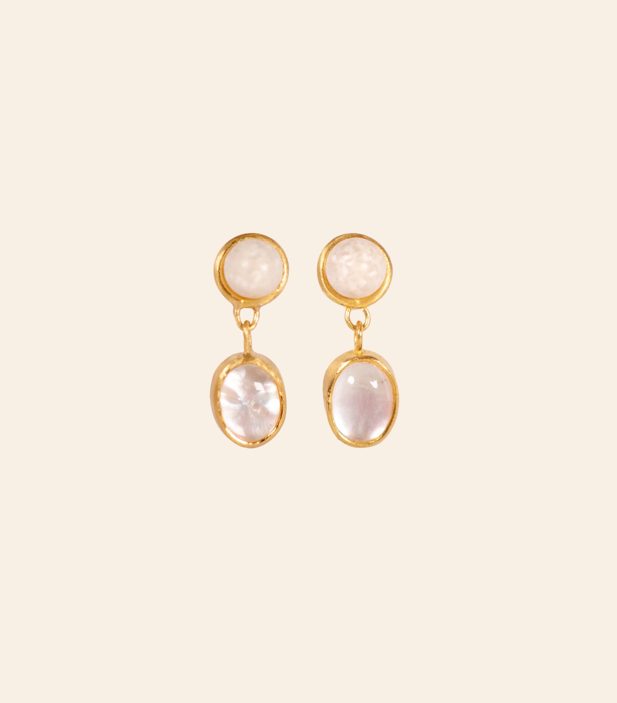 natural-scallop-pearl-oceana-earrings