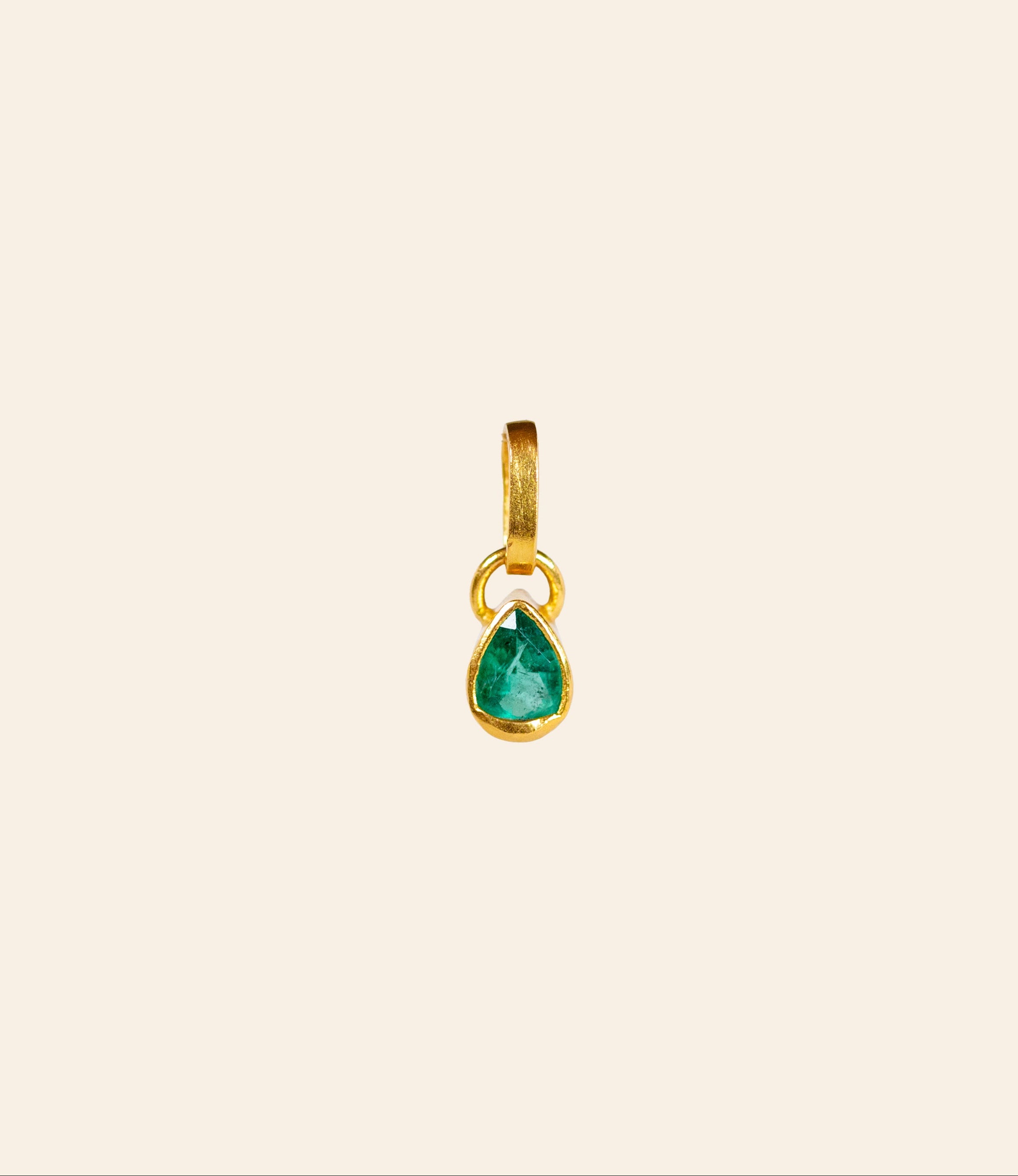 emerald-pendant