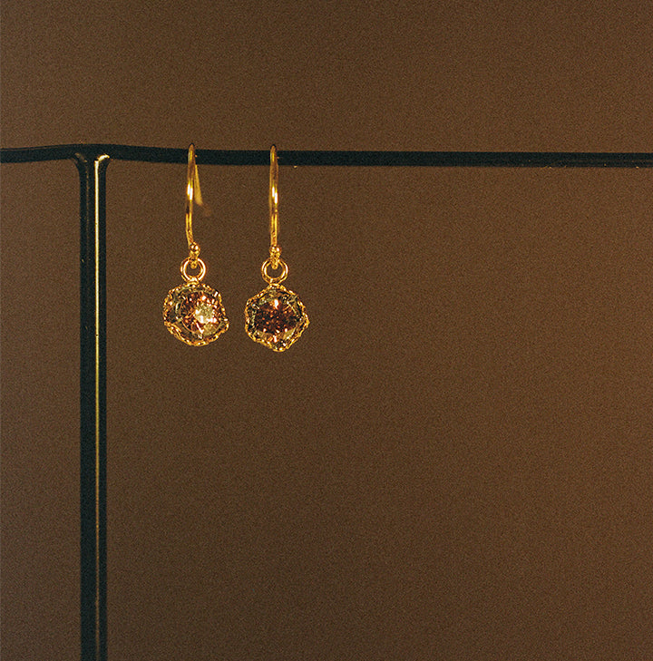 Cut-Down Collet Lace-Back Earrings in Brown Diamond