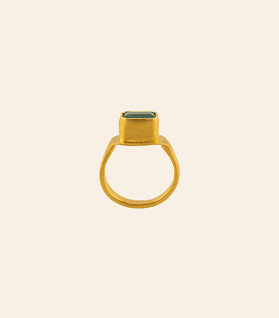 Emerald Ur Ring
